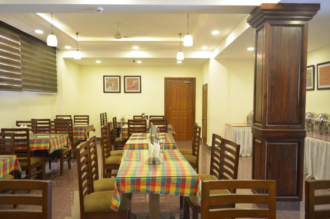 Hotel The Valley View Kashmir Srīnagar 外观 照片